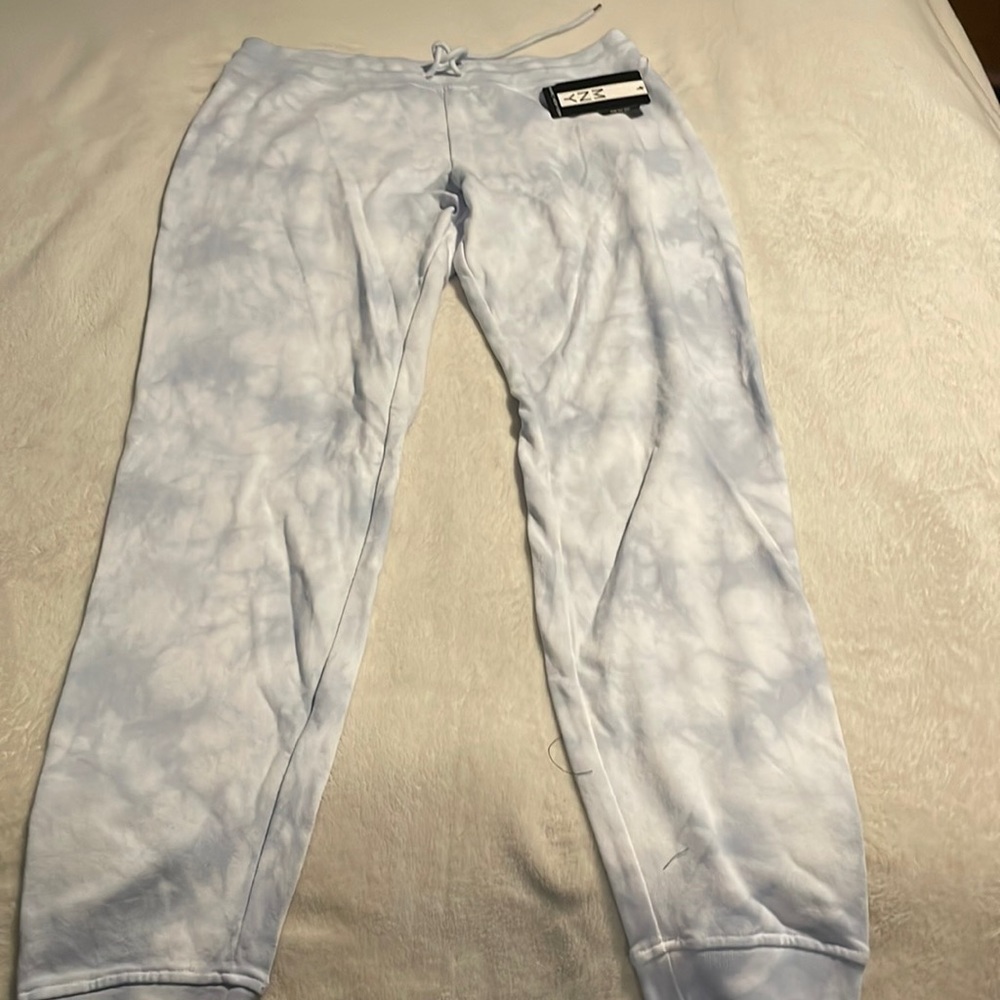 NWT MNY joggers size Large